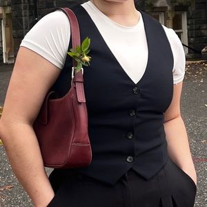 Aritzia wilfred “stucco” tailored suit vest in black